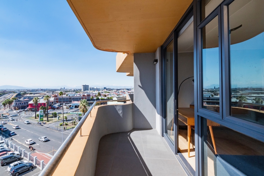 1 Bedroom Property for Sale in Woodstock Western Cape